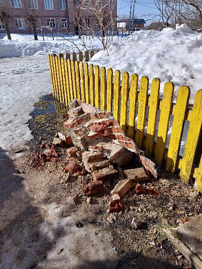 В Новых горках в Лежнеском районе разрушается дом